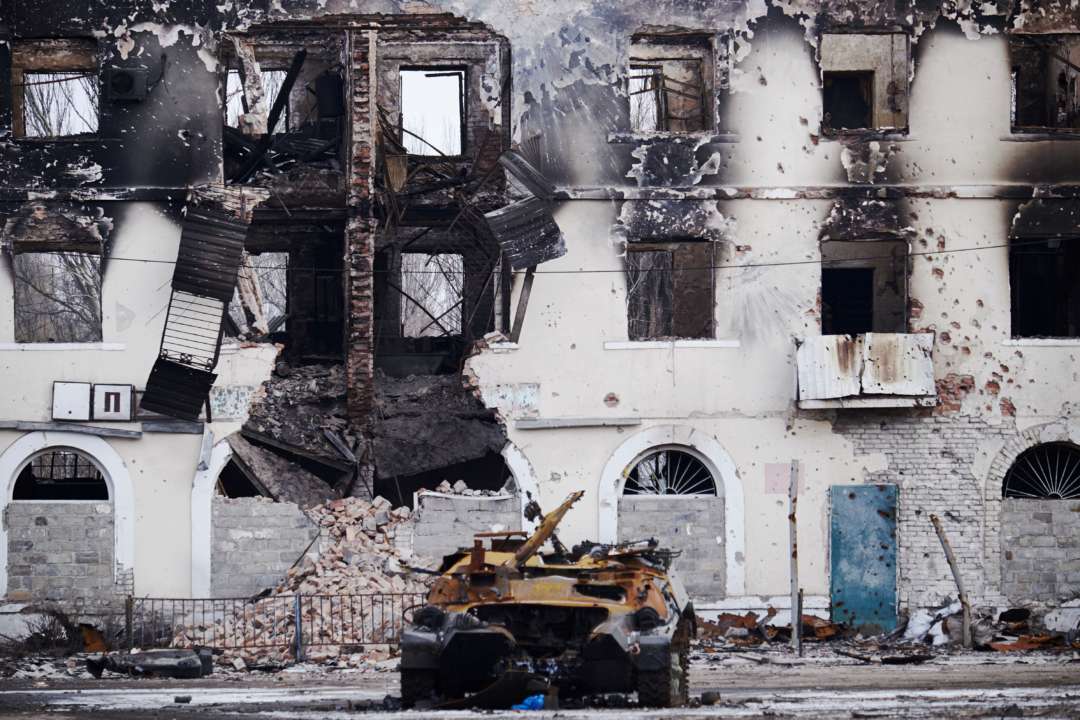 Окупанти застосовують фосфорні боєприпаси на Донеччині/Фото: Pierre Crom/Getty Images Російські терористи обстрілюють центральні райони Донеччини