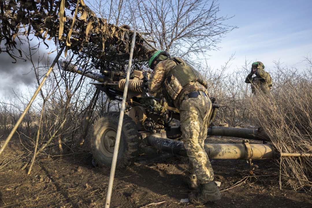 Обстановка в Бахмуті змінюється постійно, а деякі успіхи ворога можна пояснити / Фото: John Moore/Getty Images Обстановка в Бахмуті змінюється постійно, а деякі успіхи ворога можна пояснити / Фото: John Moore/Getty Images