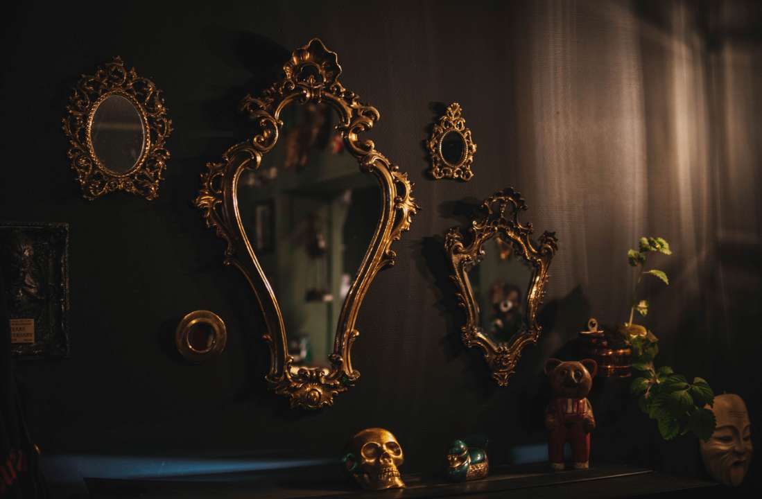 Куди повісити дзеркало, щоб привернути багатство / Tuva Mathilde Løland/Unsplash Куди повісити дзеркало, щоб привернути багатство / Tuva Mathilde Løland/Unsplash