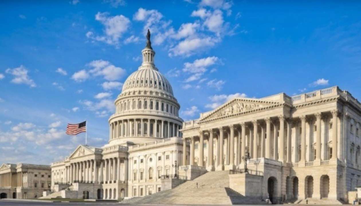 Комітет Сенату США схвалив закон про конфіскацію російських активів на користь України/Фото: Getty Images Комітет Сенату США схвалив законопроєкт про передачу Україні заморожених активів рф