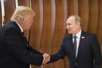 Трамп планує найближчими днями провести телефонну розмову з путіним/Фото: gettyimages Трамп планує найближчими днями провести телефонну розмову з путіним — ЗМІ