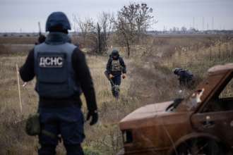 Украинцам напомнили три простых правила/Фото: Chris McGrath/Getty Images Безопасное поведение в случае обнаружения взрывоопасных предметов: 3 простых правила