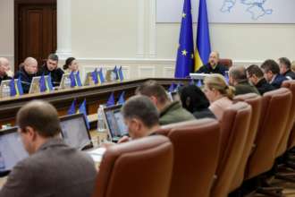 Украина уже выполнила три из четырех дополнительных рекомендаций Европейского Союза/Фото: Денис Шмыгаль Украина стала членом энергетического Евросоюза – Шмыгаль на заседании Правительства 19.01.2024