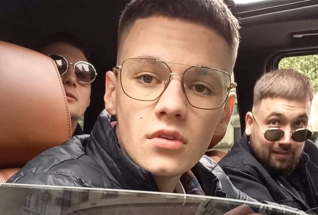 Суд наказал скандального пассажира Range Rover за песни лепса в центре Львова