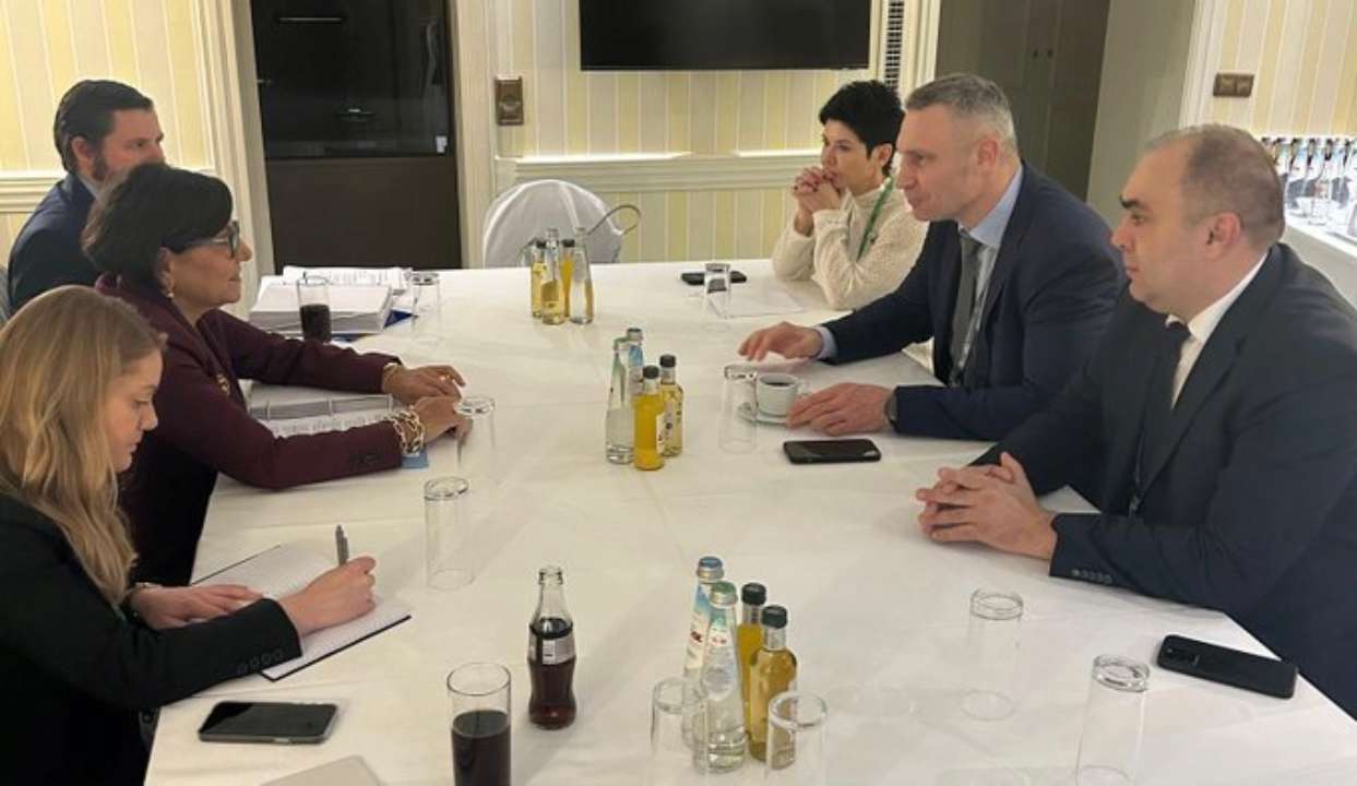 Фото з Х Пенні Пріцкер: оборонний сектор України — можливість для зростання економіки країни та перемоги