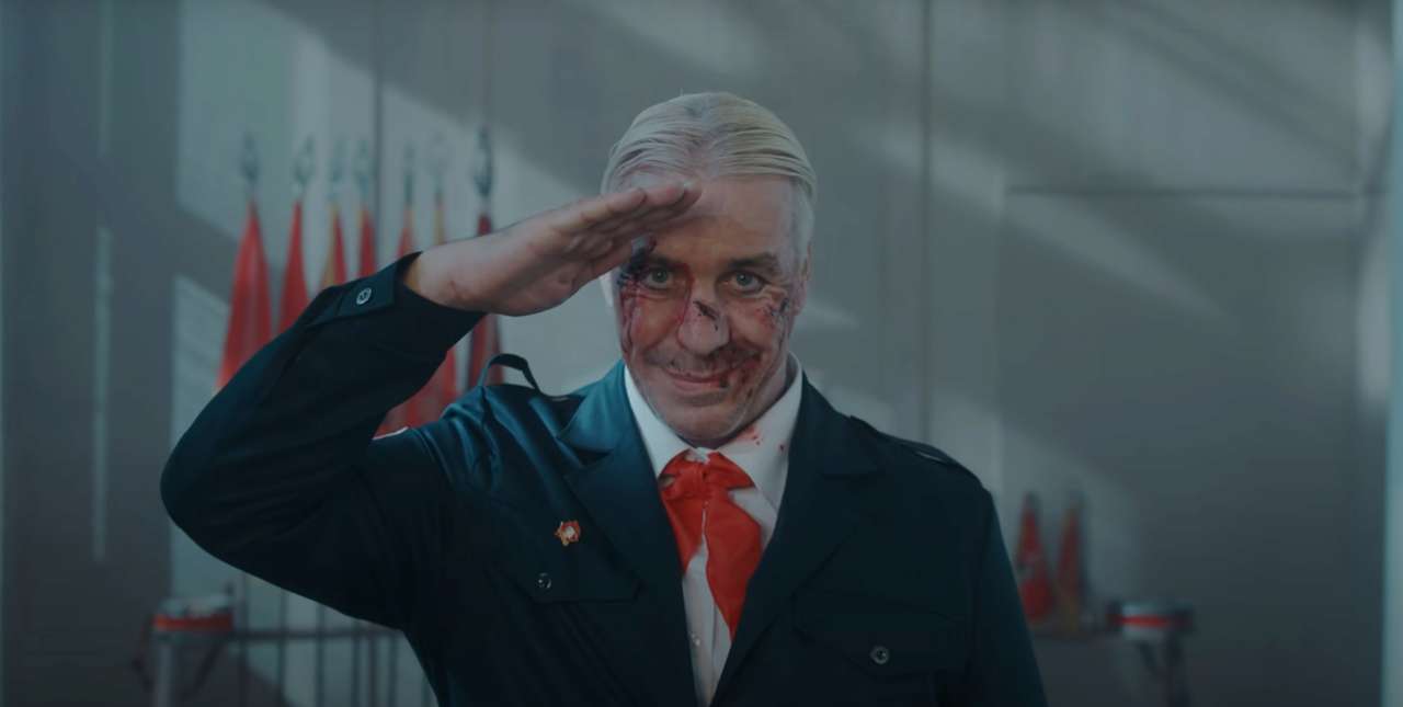 лидер Rammstein выпустил клип на песню "Я ненавижу детей"
