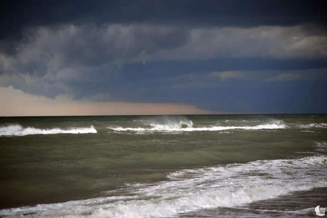 Море