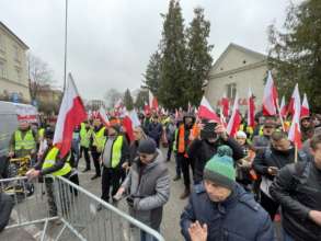 Поляки почали нове блокування руху автобусів/Фото: соцмережі Поляки почали нове блокування руху автобусів – ДПСУ