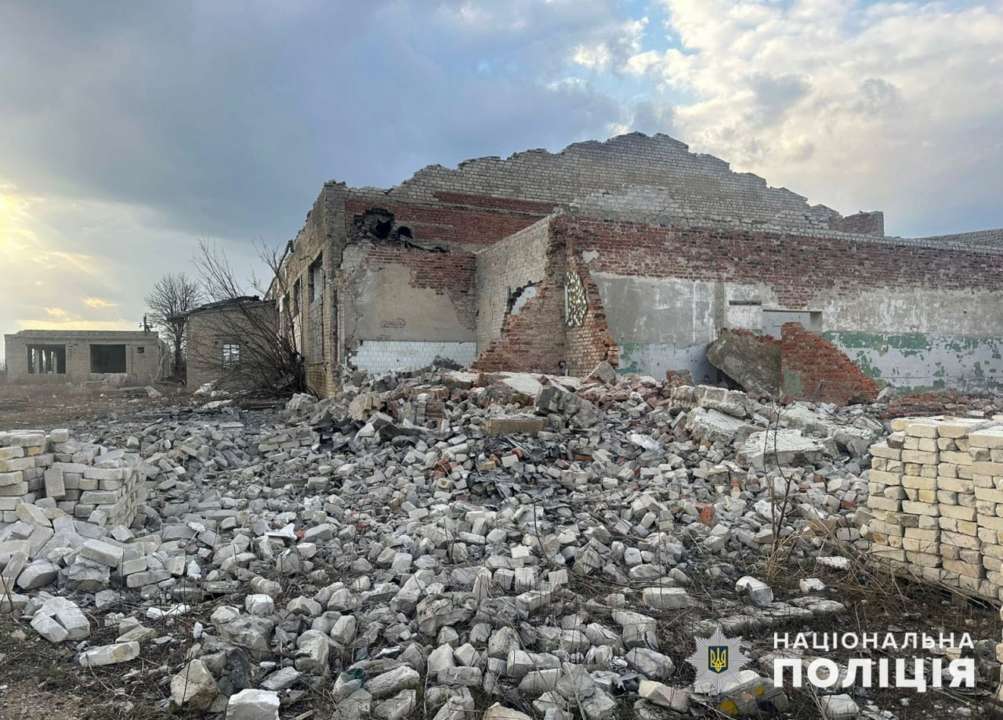 Наслідки російських обстрілів за минулу добу/Фото: Нацполіція