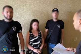 СБУ задержала чиновницу Херсонского суда, которая во время оккупации города работала на рф В Херсоне задержали еще одну коллаборантку, которая поддерживала оккупацию