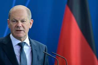 Канцлер Німеччини назвав єдиний спосіб закінчити війну в Україні/Фото: Getty Images Шольц