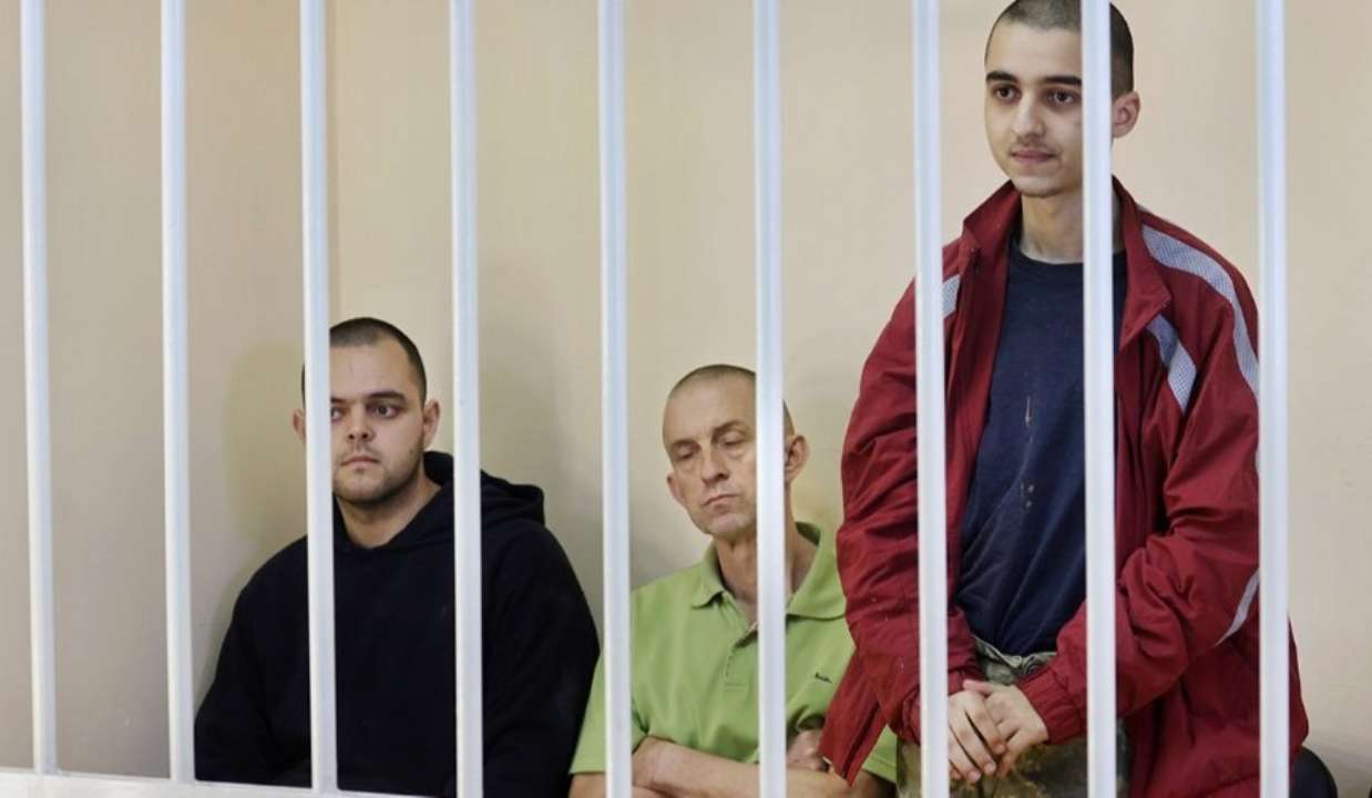 В МЗС України відреагували на смертний вирок іноземцям/Фото: скрін відео Судовий процес над іноземцями: в МЗС України відреагували на смертний вирок "ДНР"