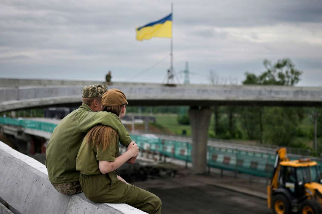 Торкнеться лише однієї професії: в Україні можуть зробити обов'язковий військовий облік для жінок/Фото: Getty Images