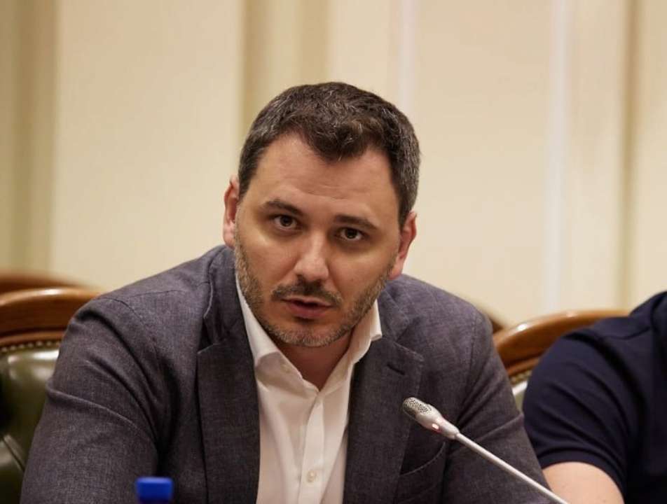 Теперь военнослужащий не собирает документы — статус будет предоставляться автоматически Теперь военнослужащий не собирает документы — статус будет предоставляться автоматически