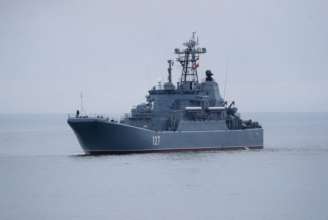 В Чорному морі перебуває 1 ворожий корабель, який є носієм крилатих ракет "Калібр". Ілюстративне фото російські кораблі