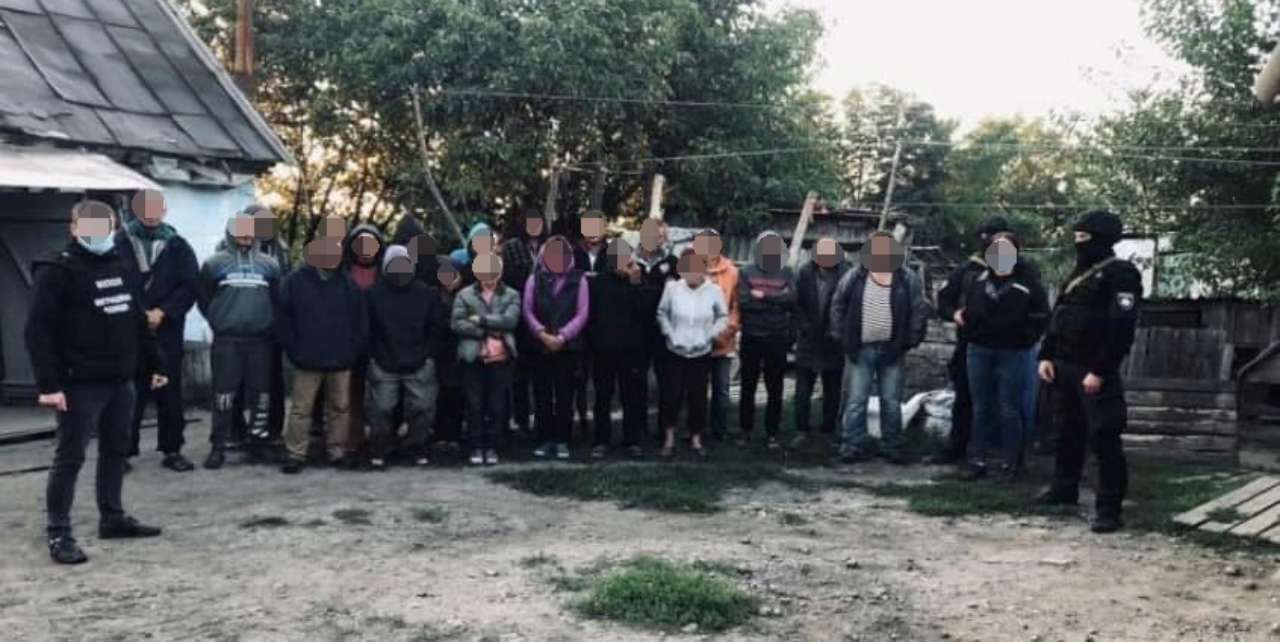 В Днепропетровской области агрофирма держала в рабстве 120 человек