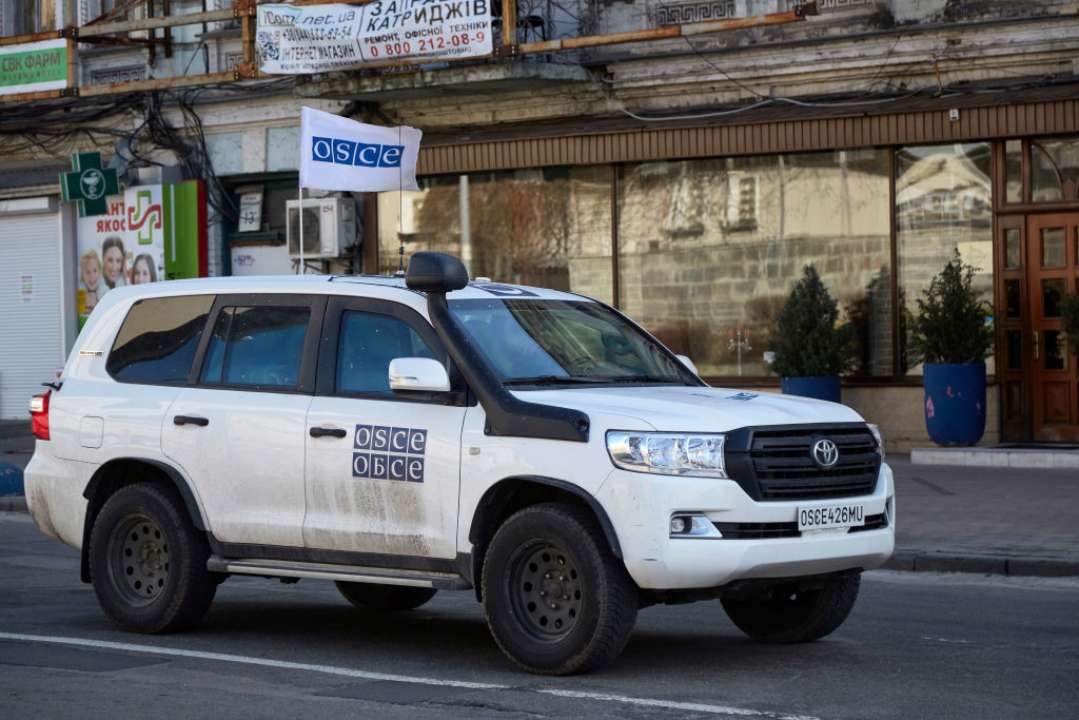 ОБСЄ скасовує проєкти в Україні через право вето рф/Фото: Getty Images OSCE