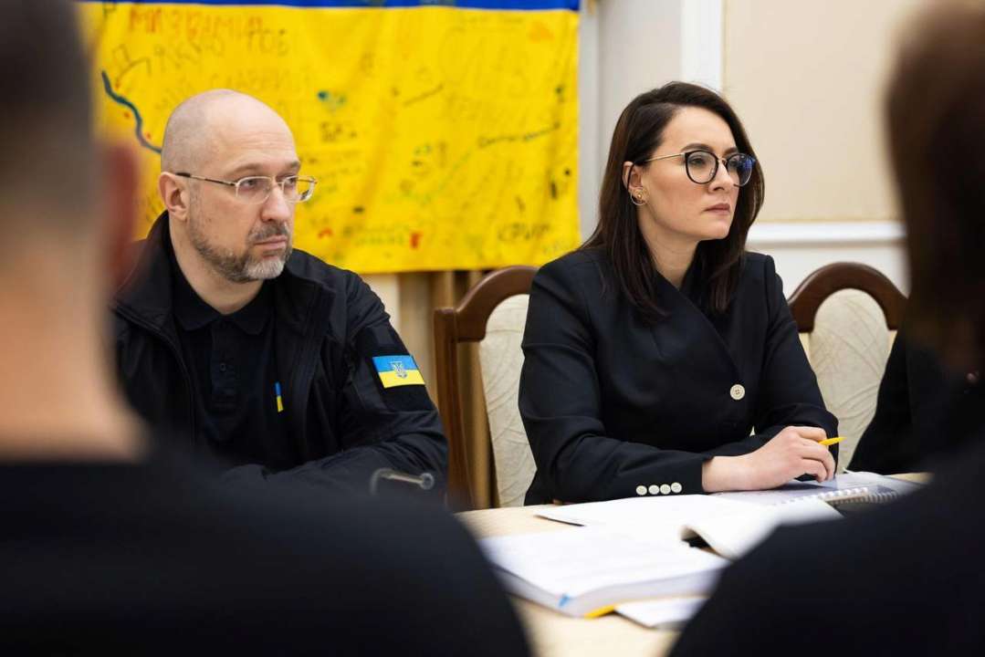 Наразі система працевлаштування осіб з інвалідністю заснована на квотному принципі та системі штрафних санкцій