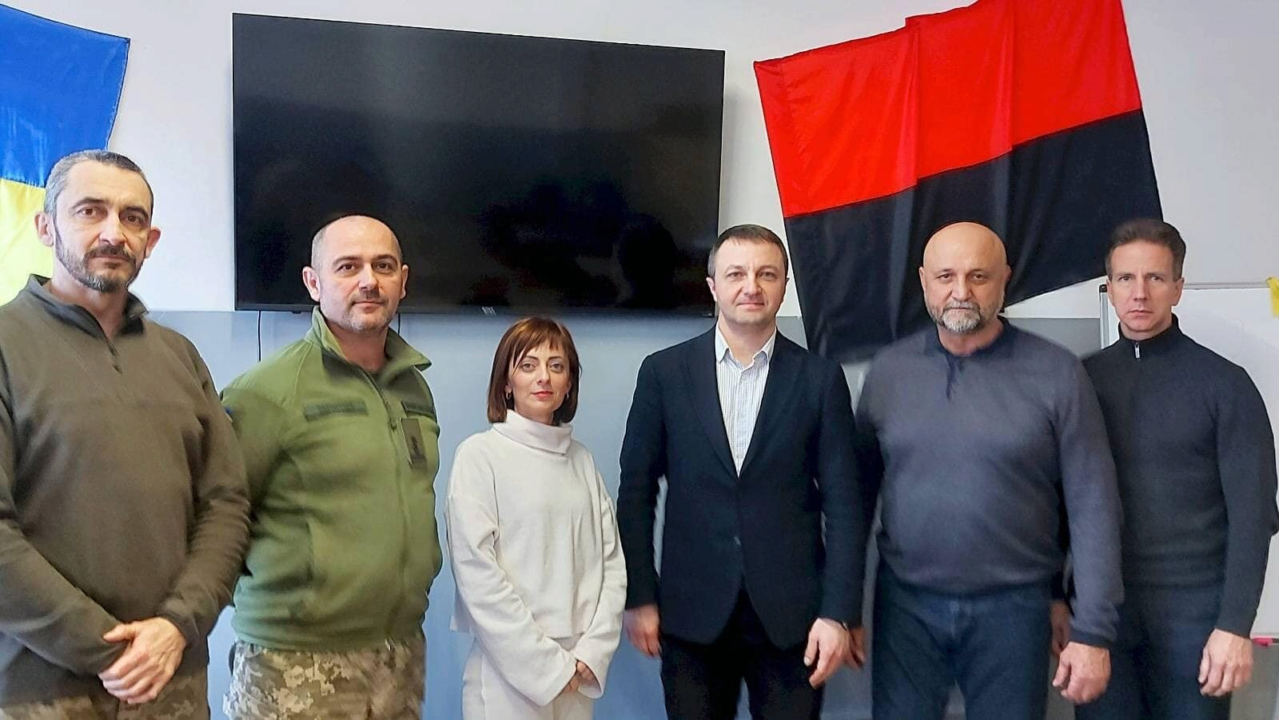 Креминь отметил важность применения государственного языка в ВСУ/Фото: mova-ombudsman.gov.ua Языковой омбудсмен подчеркивает важность применения государственного языка в ВСУ