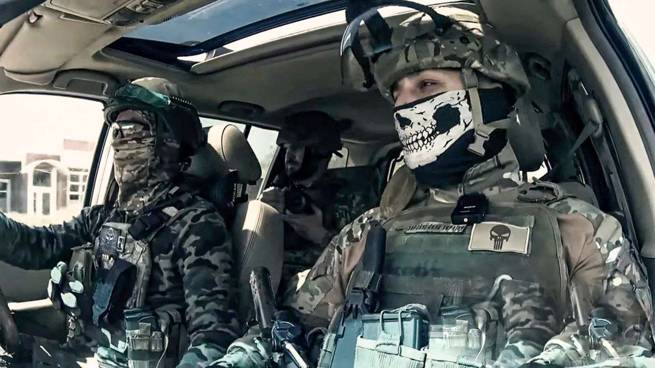 Снайперской группе "Призраки Бахмута" посвятили песню / Кадр из клипа "Привиди" С популярным битом и рэпом: снайперской группе "Призраки Бахмута" посвятили песню