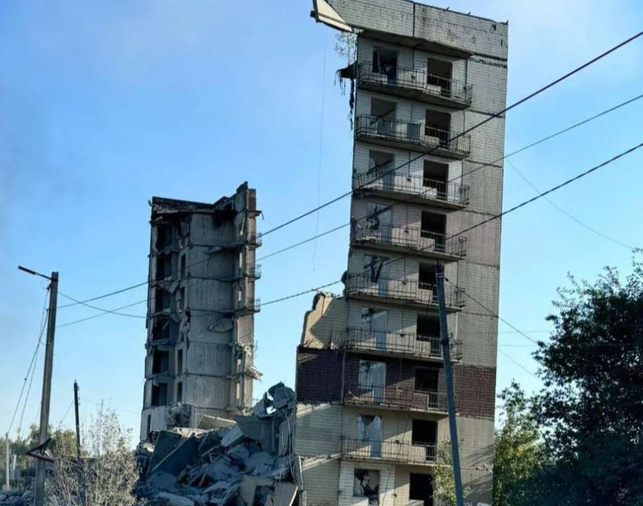 Россияне сбросили бомбу на Мирноград. Фото: Вадим Филашкин КАБ донецкая область