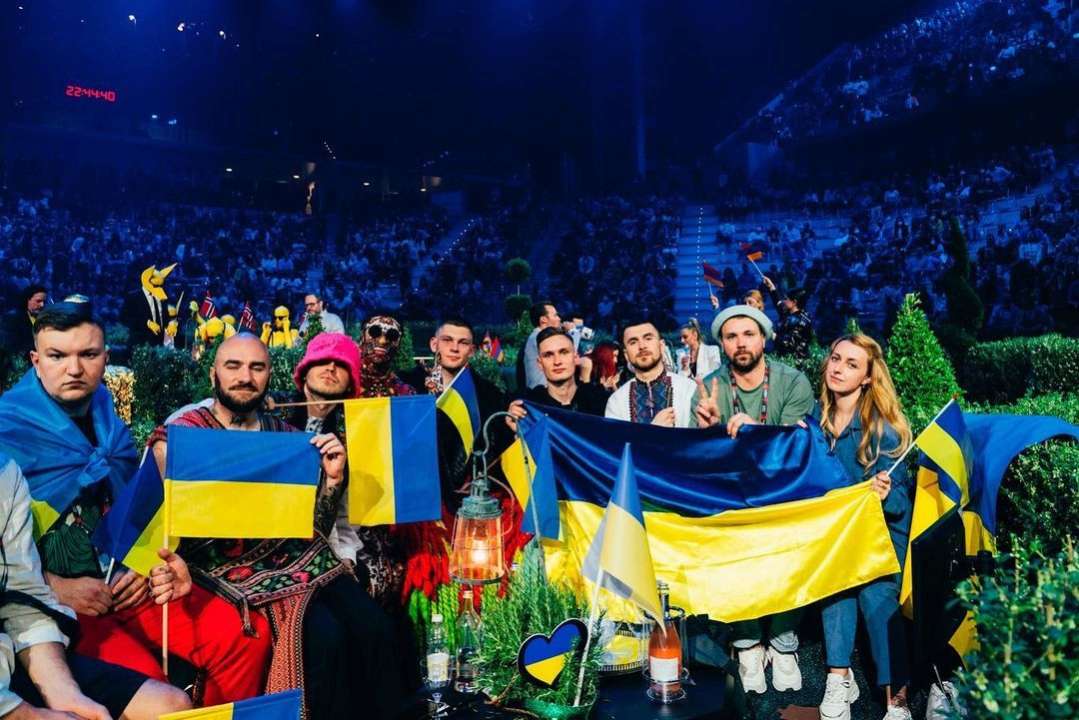 Аутентичные вещи с миксом национального наряда: во что были одеты Kalush Orchestra на "Евровидении"