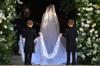 Фото: Getty Images Никто и не заметил: какие личные штрихи Меган Маркл добавила в свое свадебное платье