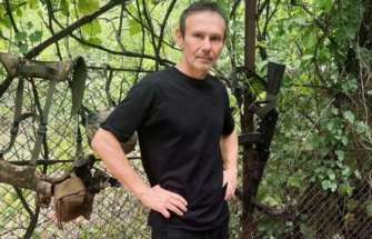 Святослав Вакарчук/Фото: Instagram sviatoslav.vakarchuk “Бывает, пою под звуки арты”: Вакарчук попал под обстрел вовремя выступления