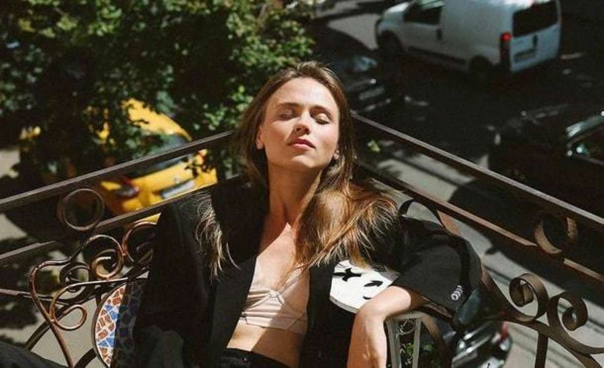 Анна Кошмал рассказала, смогла бы поднять трубку от бывших коллег/Фото: Instagram/smorkovkina Анна Кошмал рассказала, смогла бы поднять трубку от бывших коллег из сериала "Сваты"