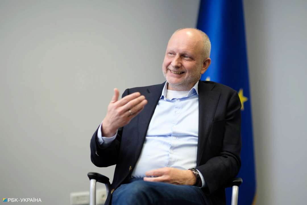 Посол ЄС оцінив перспективи вступу України в ЄС за 2 роки / Фото: РБК-Україна Оптимістичне прагнення: європейський посол оцінив перспективи вступу України в ЄС за 2 роки