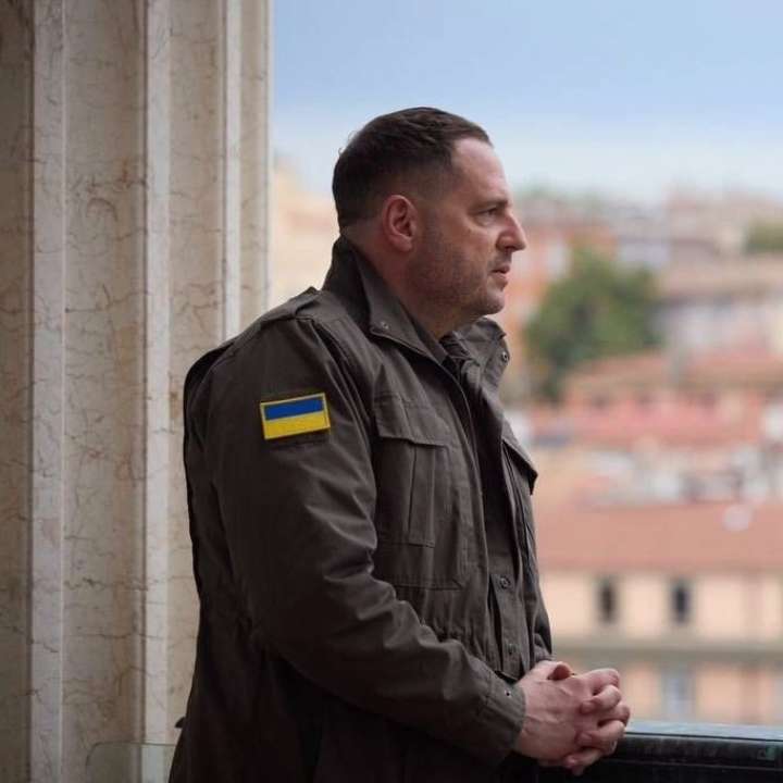 Андрей Ермак поделился, как проходит процесс подготовки двусторонних договоров по безопасности Украины. Фото: Фейсбук Ермака андрей ермак