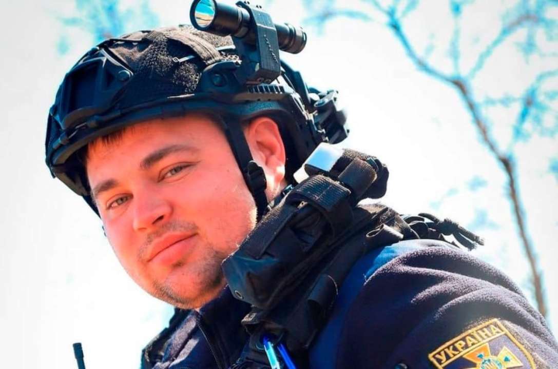 Окупанти відстежували херсонську групу саперів з дрона, а потім вбили їх під час роботи