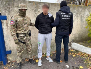 Під Києвом поліція затримала грабіжників із Росії/Фото: mvs.gov.ua Винесли мінімум 4 будинки: під Києвом поліція спіймала грабіжників із РФ