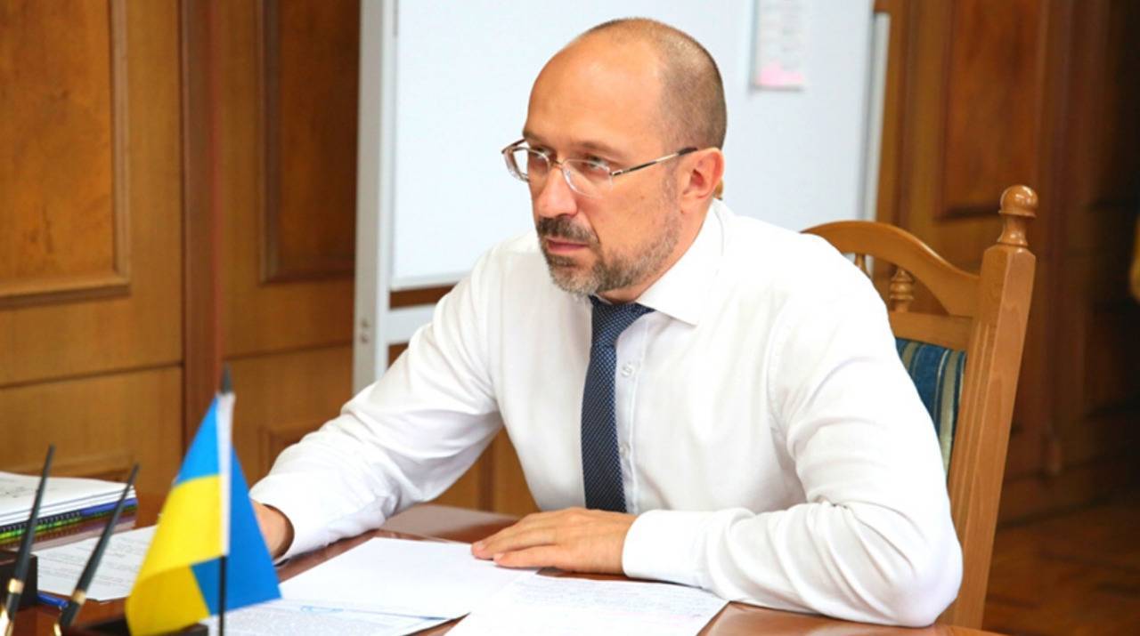 Тепло і гаряча вода в цьому опалювальному сезоні не подорожчають - Шмигаль Тепло і гаряча вода в цьому опалювальному сезоні не подорожчають - Шмигаль