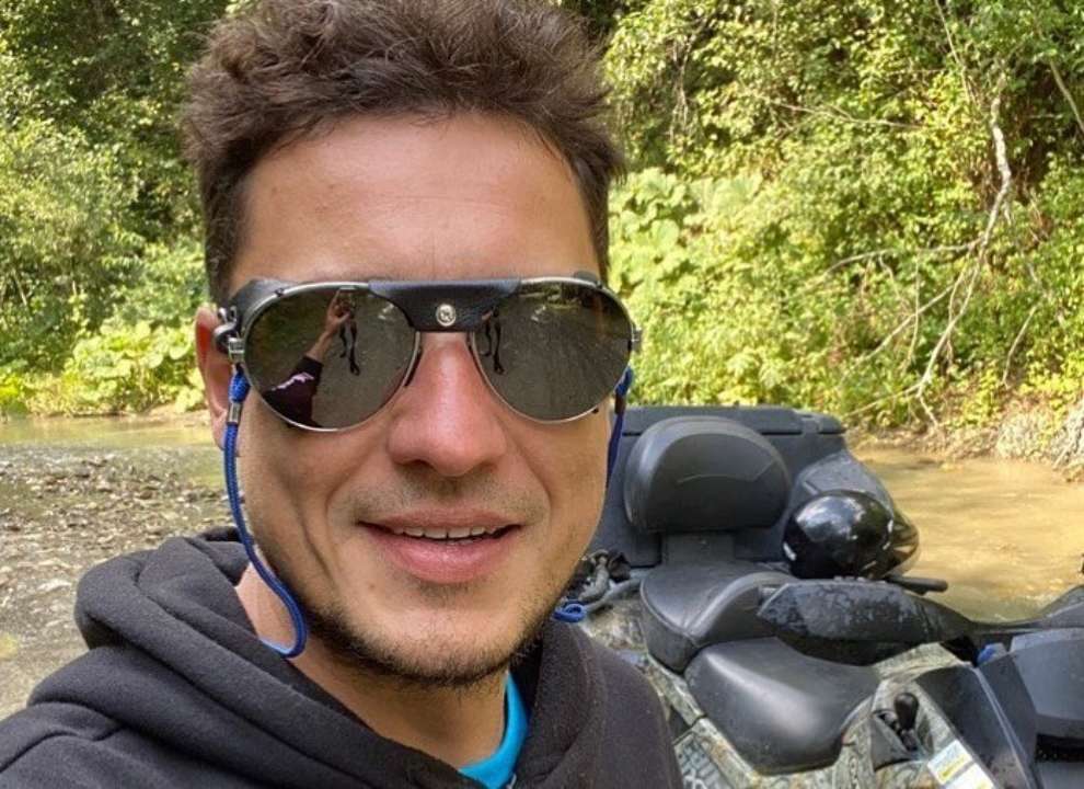 Режисер "Орла і решки" показав, який "подарунок" для нього залишили окупанти в Бучі/Фото: synelnykov_yevgen/instagram Режисер "Орла і решки" показав, який "подарунок" для нього залишили окупанти в Бучі. Фото