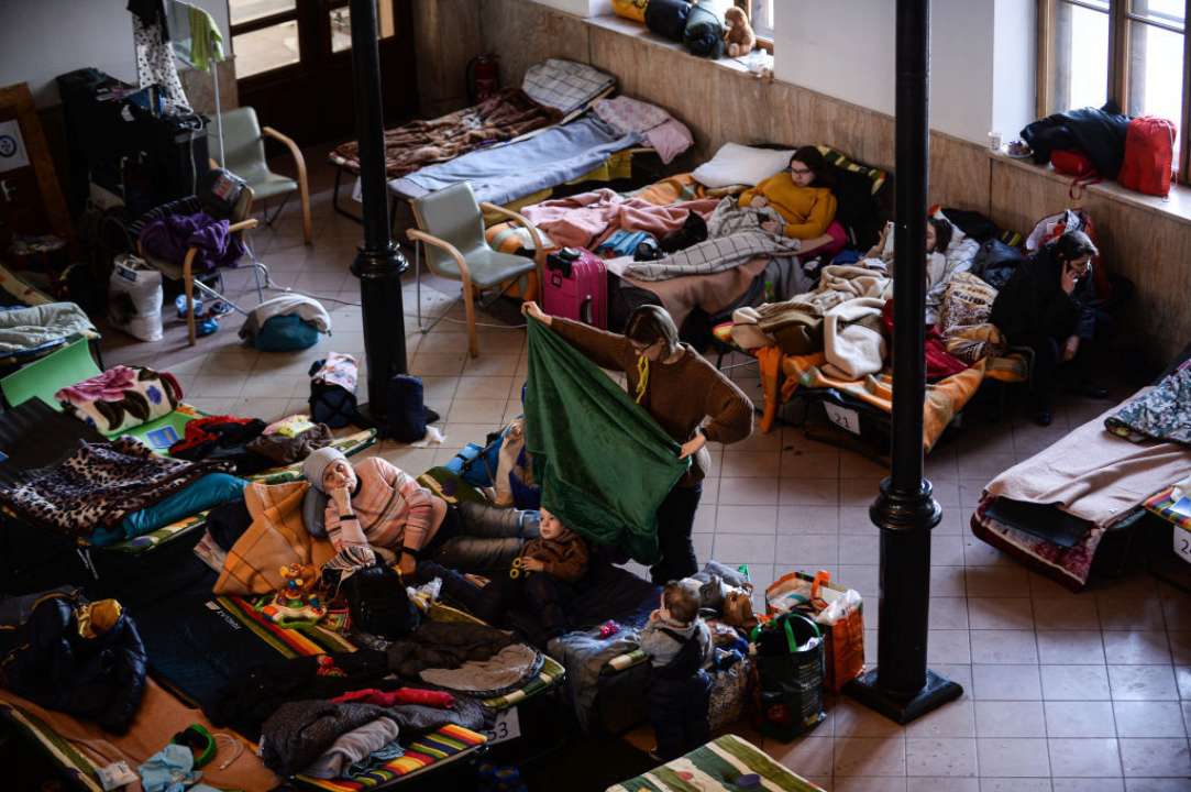 У Польщі підготували тимчасове житло для українських біженців/Фото: Getty Images У Польщі підготували тимчасове житло для українських біженців/Фото: Getty Images