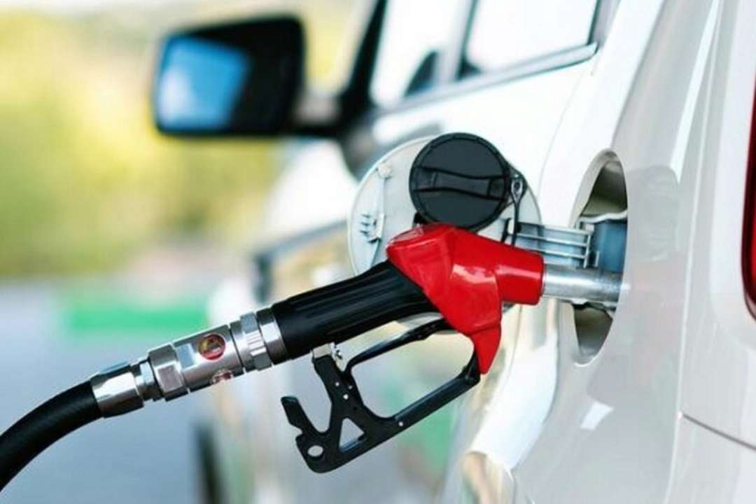 Ціни на пальне 10 листопада:  за скільки купити бензин, газ і дизель