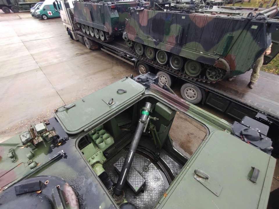 Україна отримала від Литви нову партію бронетранспортерів М113/Фото: Twitter/Автор: Arvydas Anušauskas M113