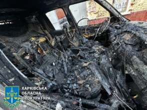 Молодика судитимуть за підпал автівки військового/Фото: Харківська облпрокуратура Молодика судитимуть за підпал автівки військового/Фото: Харківська облпрокуратура