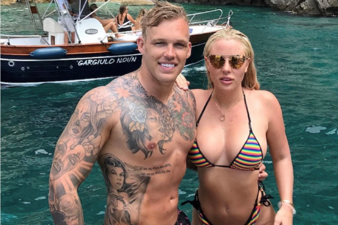 Фото: Tyana Hansen/instagram Австралийский полицейский начал сниматься в порно после того, как его выгнали с работы за наркотики