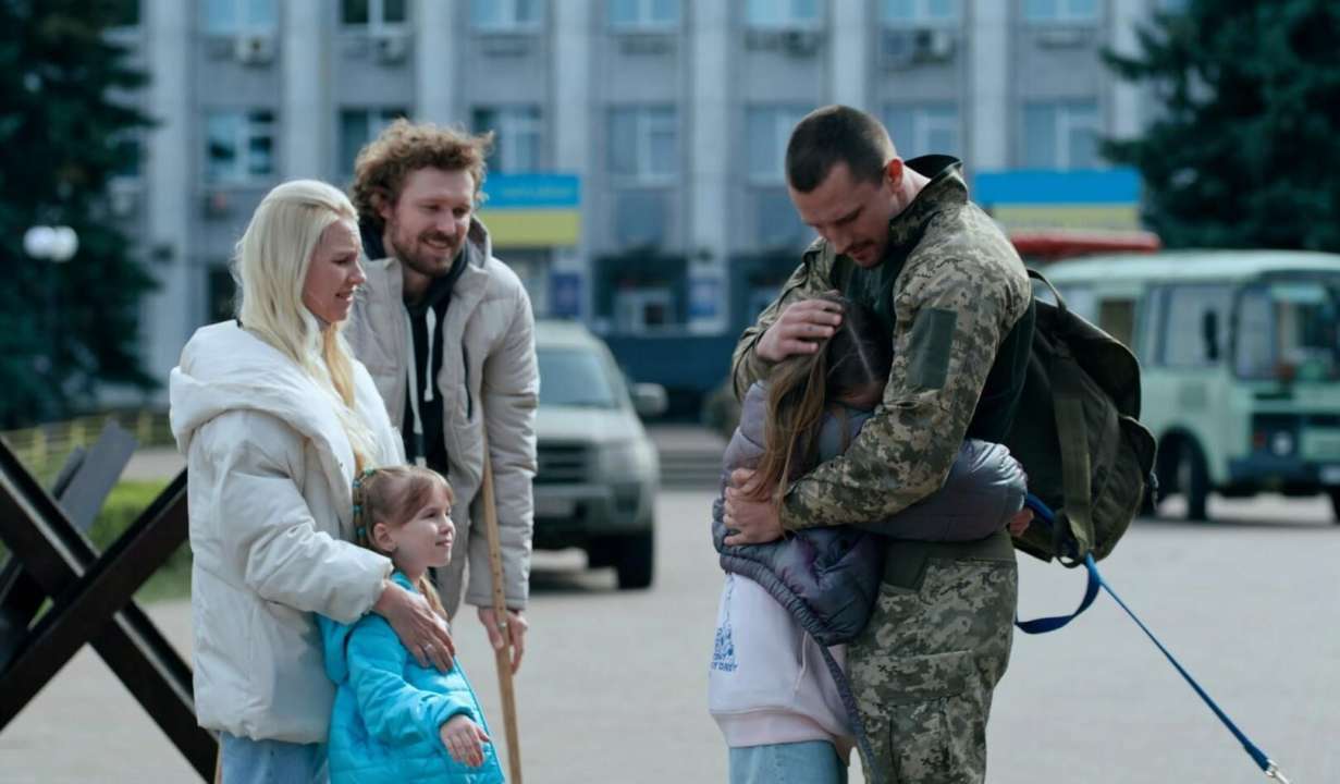 Український художній серіал "Перші дні" наступного тижня вийде на Netflix: названо дату/Фото: 24 канал Український художній серіал "Перші дні" наступного тижня вийде на Netflix