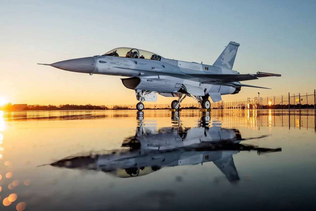 Украина может получить F-16 в течение недели Украина может получить F-16 в течение недели