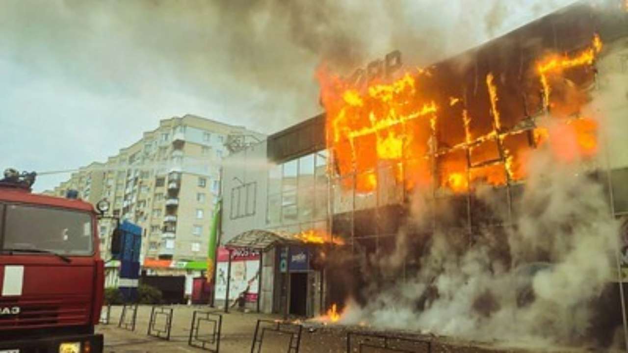 Фото: flickr.com Право сили завжди програє силі права — Мудра